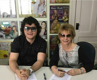 Klev assina com a MK