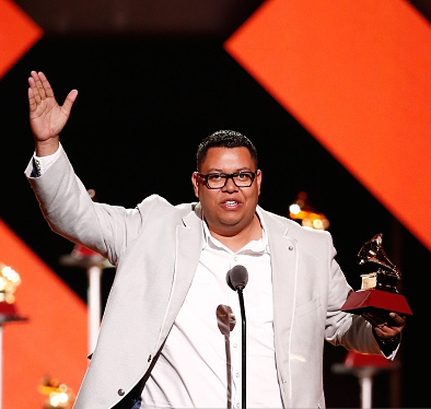 Anderson Freire vence o Grammy Latino